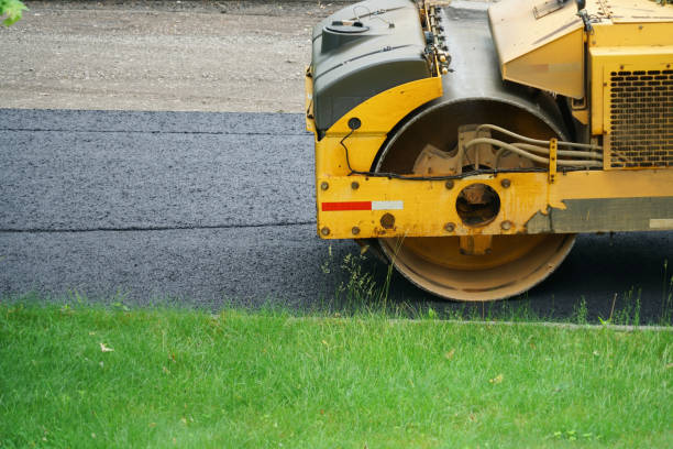 Best Driveway Paving Contractor  in Milan, IN